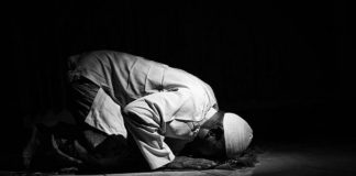 Sholat Tarawih di Rumah Selama Pandemi Covid-19