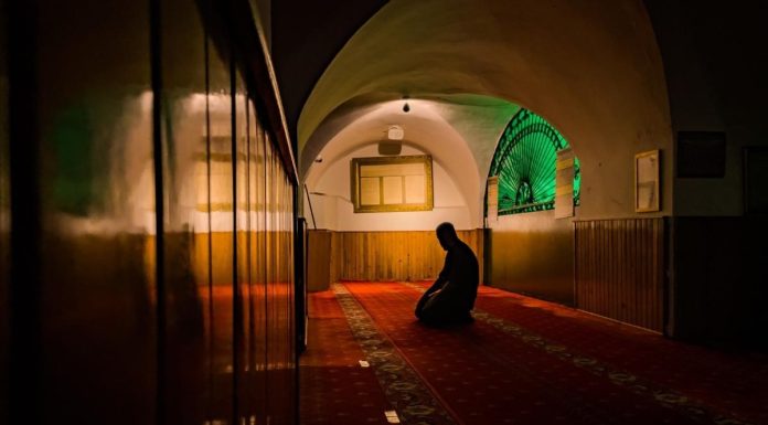 Taubat bagi yang sudah meninggalkan sholat
