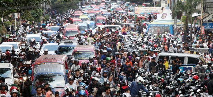 Tidak Jumatan Karena Terjebak Macet, Apakah Tetap Berdosa? Tidak Jumatan karena Terjebak Macet
