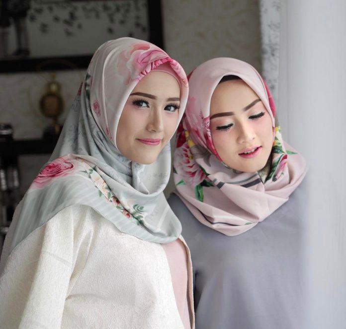 Tips Islami: Teman Terbaik Adalah yang Senantiasa Menasihati Kita