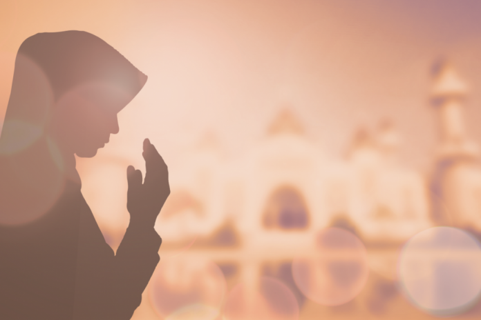 Tips Menjaga Kesehatan Mental dengan Kembali Kepada Allah