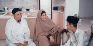 Tips Menyambut Usia Dewasa