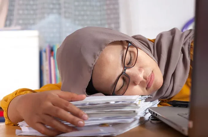 Tips Tidak Ngantuk Saat Puasa