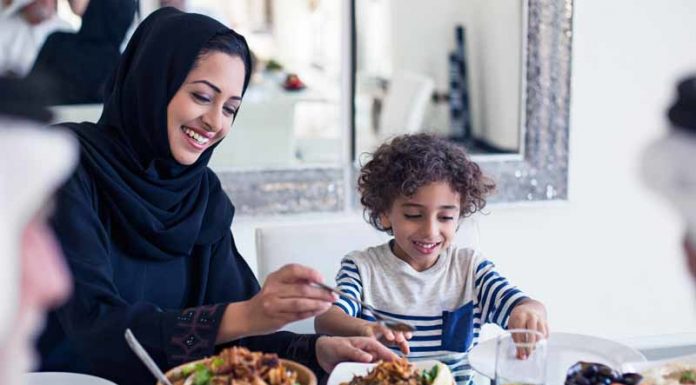 Trik Seru Memperkenalkan Anak Puasa Ramadan (Part 1) Trik Seru Memperkenalkan Anak Puasa Ramadan