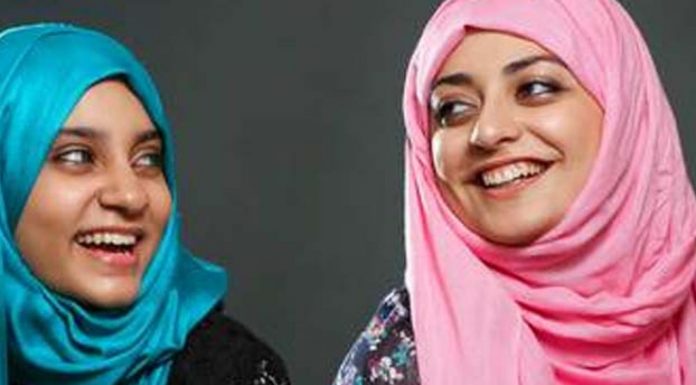 Video Shalat Main HP dan Pandangan Islam Tentang Bergurau