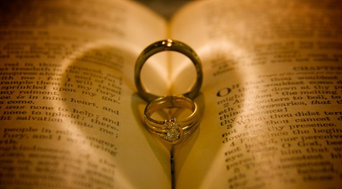 Viral Mempelai Wanita Histeris Melihat Mantan di Pernikahan