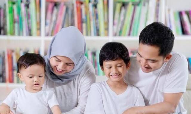 adab anak kepada orangtua