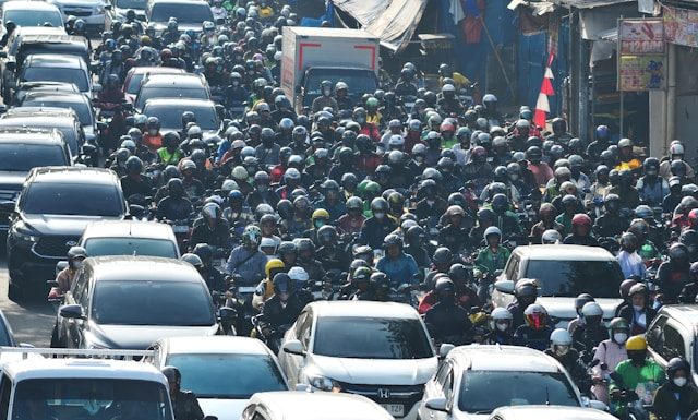 adab memberi jalan