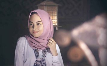 Adab Pergaulan Wanita Muslimah agar Tidak Timbul Fitnah adab pergaulan wanita muslimah