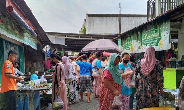 ancaman bagi pedagang yang melakukan kecurangan