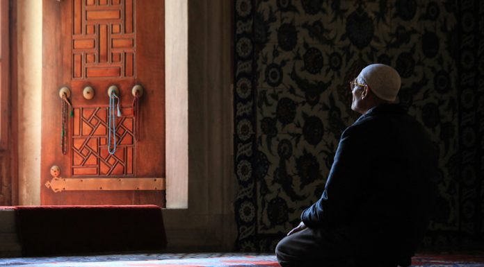 bacaan sholat-yang-berbeda-ada-hikmahnya-lho