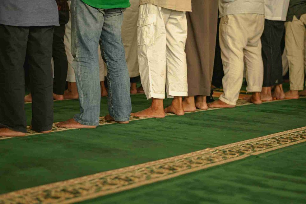bahaya menjadikan Islam simbol belaka