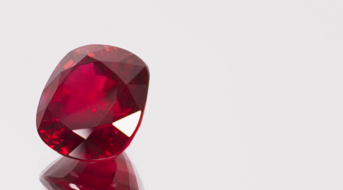 batu merah delima asli menurut islam