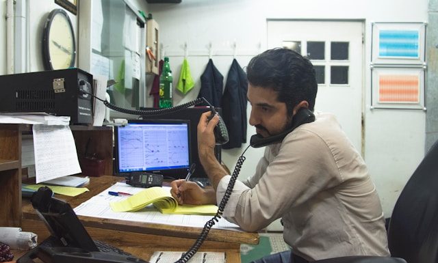 Apa Arti Bekerja Lillahita’ala di Kantor Modern? bekerja lillahita'ala di kantor