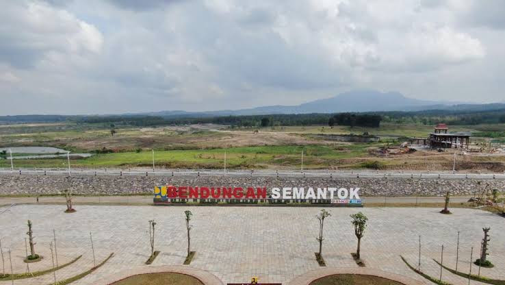 Bendungan Semantok
