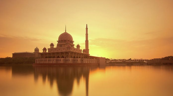 cara memakmurkan masjid