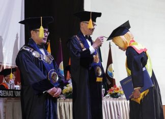 Bagaimana Agar Generasi Muslim bisa Cum Laude? cum Laude
