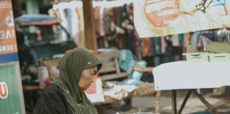 dagangan sepi terus