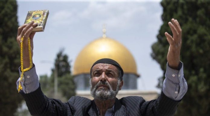 Dalil Membela Agama Islam beserta Penjelasannya dalil membela agama Islam