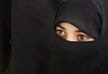 Yuk Hijrah! Esensi dari Pakaian Syar’i dan Karakter Wanita Muslimah yuk hijrah