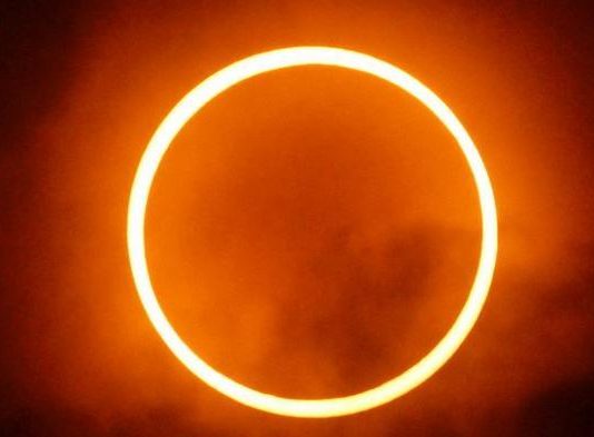 gerhana matahari 8 April