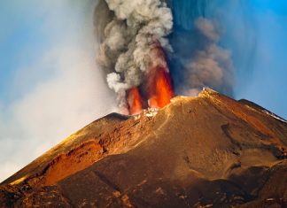 Gunung Semeru Sebabkan Banjir Lahar Dingin, Ini Cara Menyikapinya Dalam Islam Gunung Semeru
