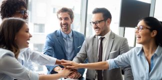 hidup rukun dalam pekerjaan