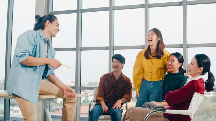 hidup saling menghormati bekerja sama
