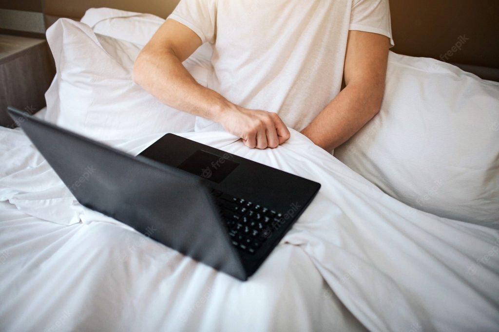 hukum berzina dengan bantal