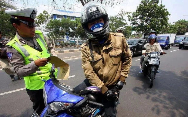 hukum membayar uang damai