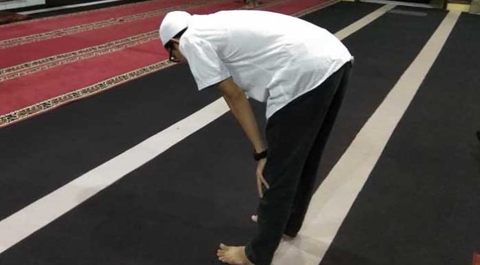 hukum mempercepat shalat