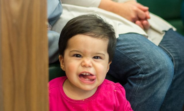 hukum menonton konten prank