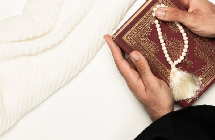 hukum orang yang tidak bisa membaca Al Quran