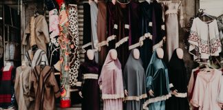 hukum pakaian sutra bagi perempuan