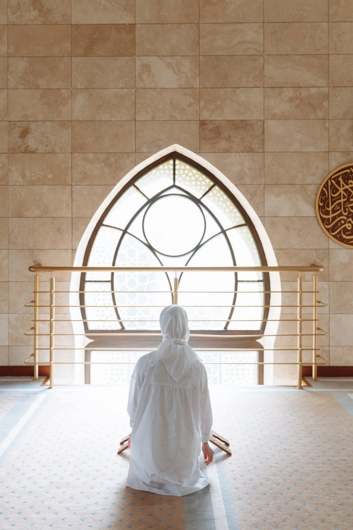hukum shalat saat haid
