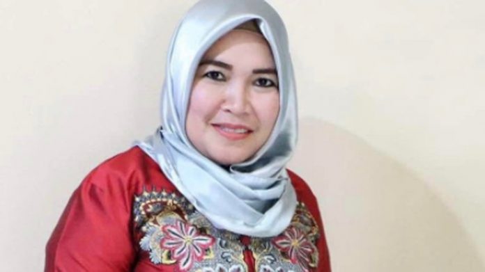 ibu Ayu Ting Ting