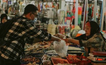 Implementasi Ekonomi Syariah di Indonesia dan Hambatannya implementasi ekonomi syariah di Indonesia