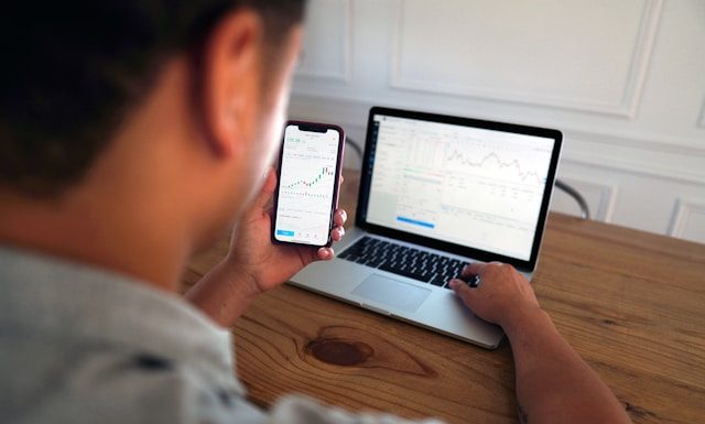 Keutamaan mencari rezeki yang halal