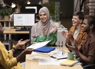 kerja sama mengundang keberkahan tim