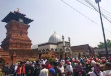 keutamaan ziarah ke makam wali Allah