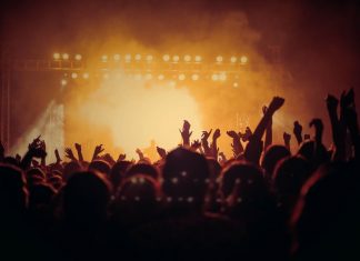 Konser Yoasobi di Indonesia Menarik Perhatian, Bolehkah Kaum Muslimin Menghadiri Konser? Konser Yoasobi di Indonesia