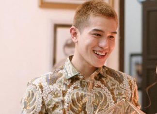 Lamaran Julian Jacob, Selangkah Lagi Menuju Hubungan yang Halal Lamaran Julian Jacob