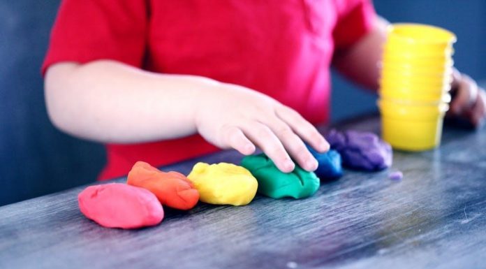 3 Tips Ajak Anak ke Rumah Kerabat Agar Tak Rewel Saat Lebaran Idul Fitri 2023 lebaran idul fitri 2023