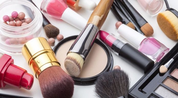 makeup Keisya Levronka