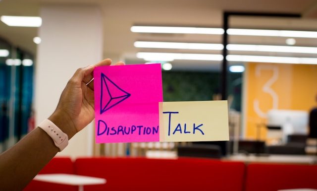 Fenomena Malas Ibadah di Era Disrupsi dan Cara Mengatasinya malas ibadah di era disrupsi