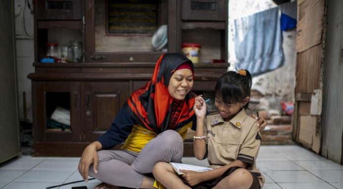 membina komunikasi dengan remaja