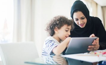 mendidik anak beretika