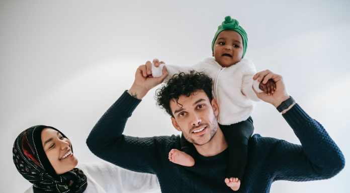 mendidik anak dalam nilai-nilai keadilan