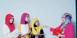 menegur dengan Hati Tulus