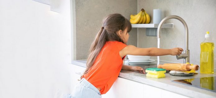 mengajarkan tanggung jawab kepada anak